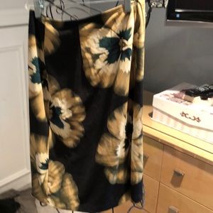 Women’s pull on skirt